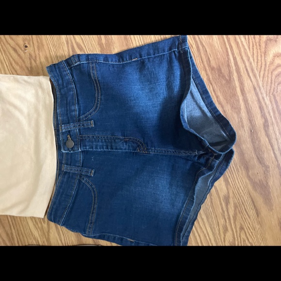 High Waisted Jean Shorts - Picture 4 of 4